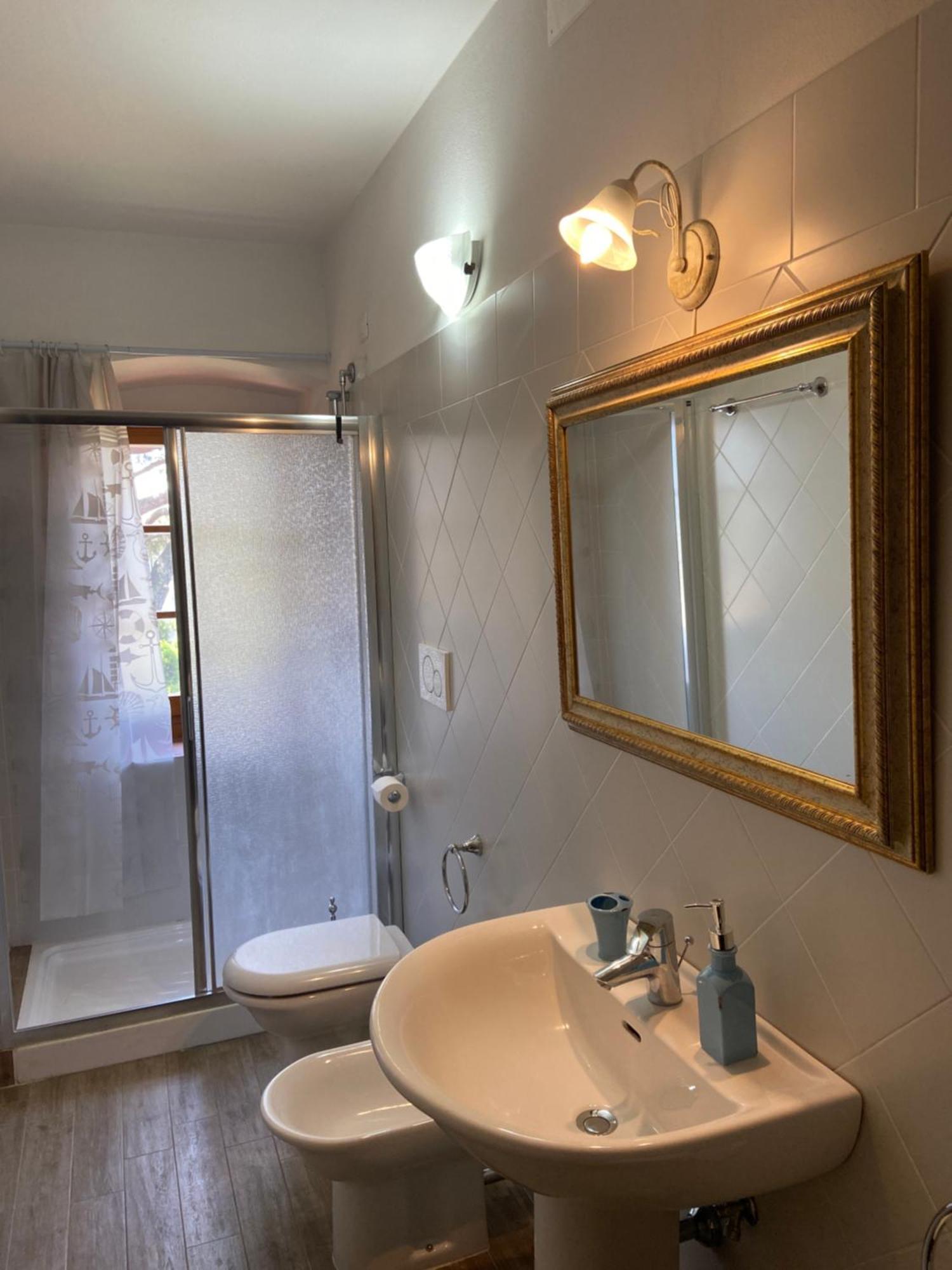 Agriturismo Podere Rondinaio 兰波雷基奥 外观 照片